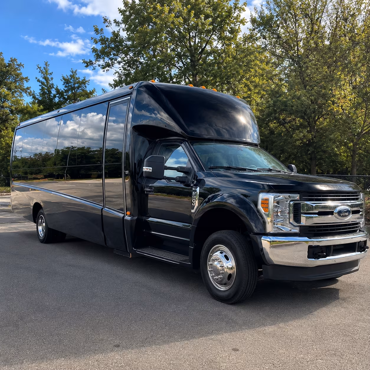 buses for chino area zoo aquarium and science center trips