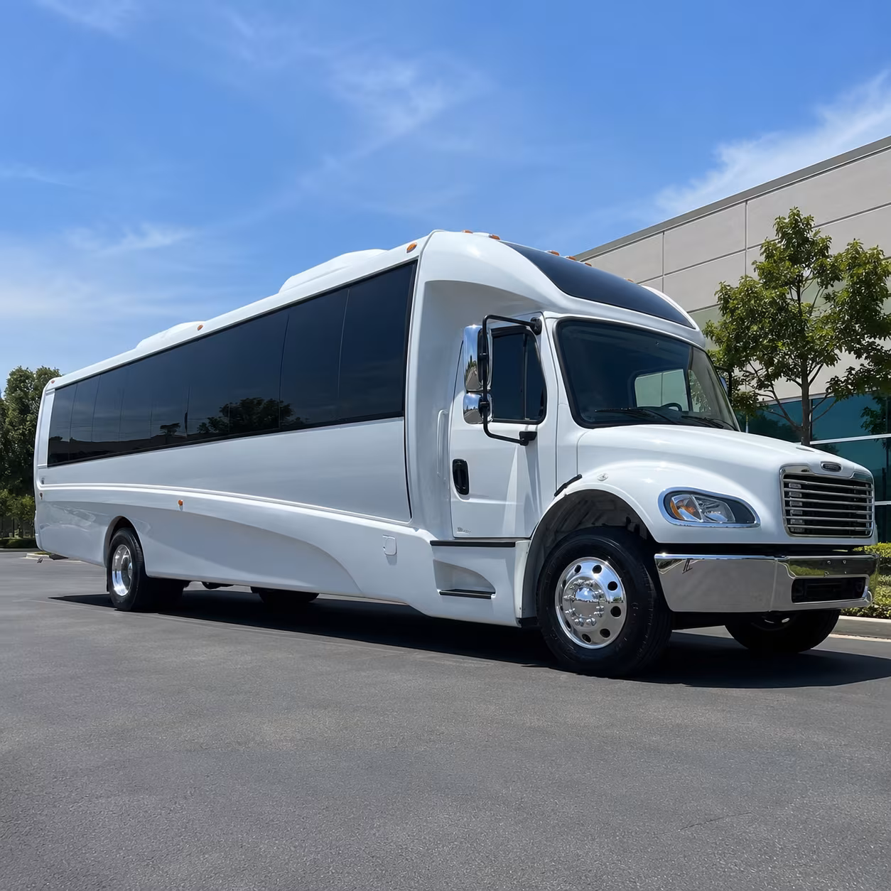 chino 25 passenger minibus