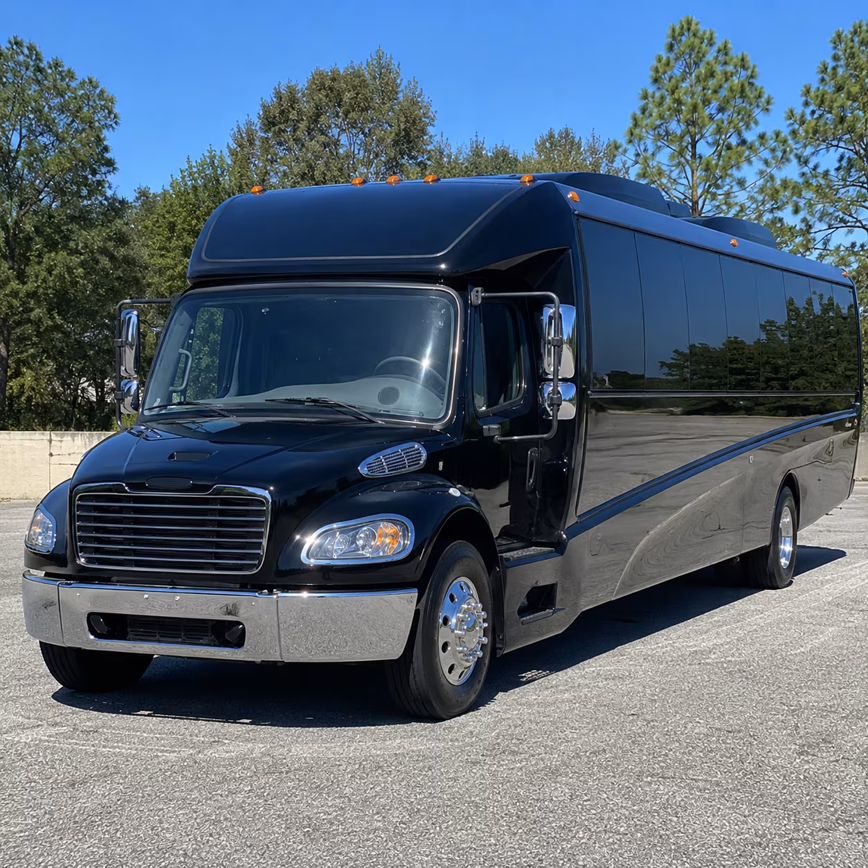 chino 28 passenger minibus