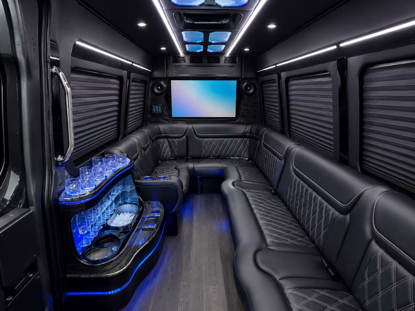 chino 30 passenger party bus
