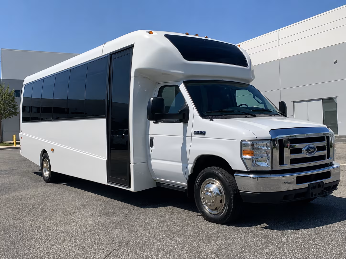 corporate airport transfer buses between chino and ontario international